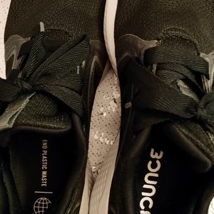 Adidas Running shoe Black size 7.5- BLK190